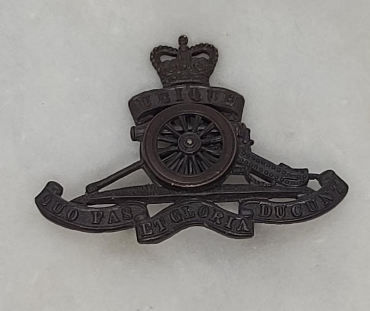 Generic British/Canadian Artillery Officer Queen Crown Badge