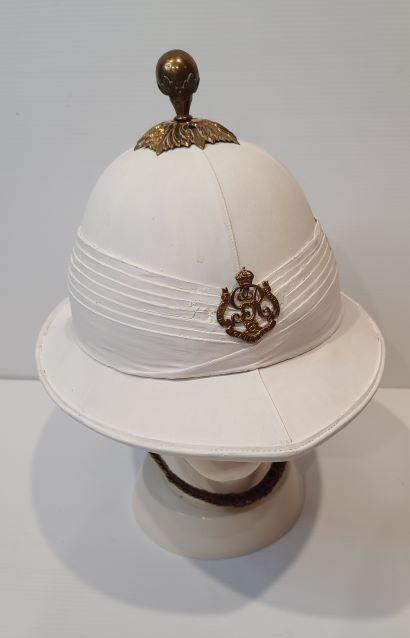 Royal Canadian Artillery Wolseley Helmet with George V badge