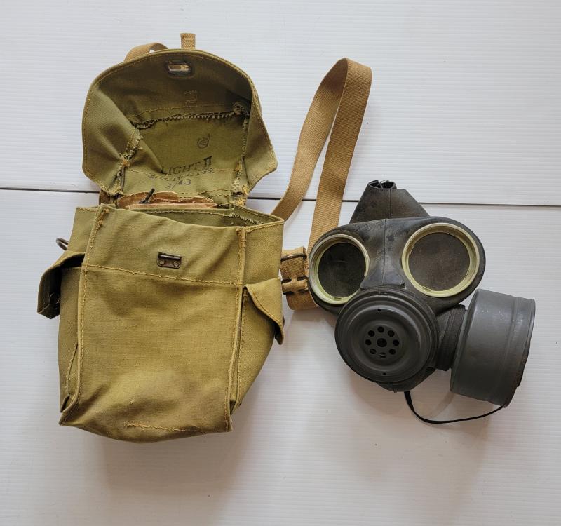 No4 Mk III Gas Mask and Satchel