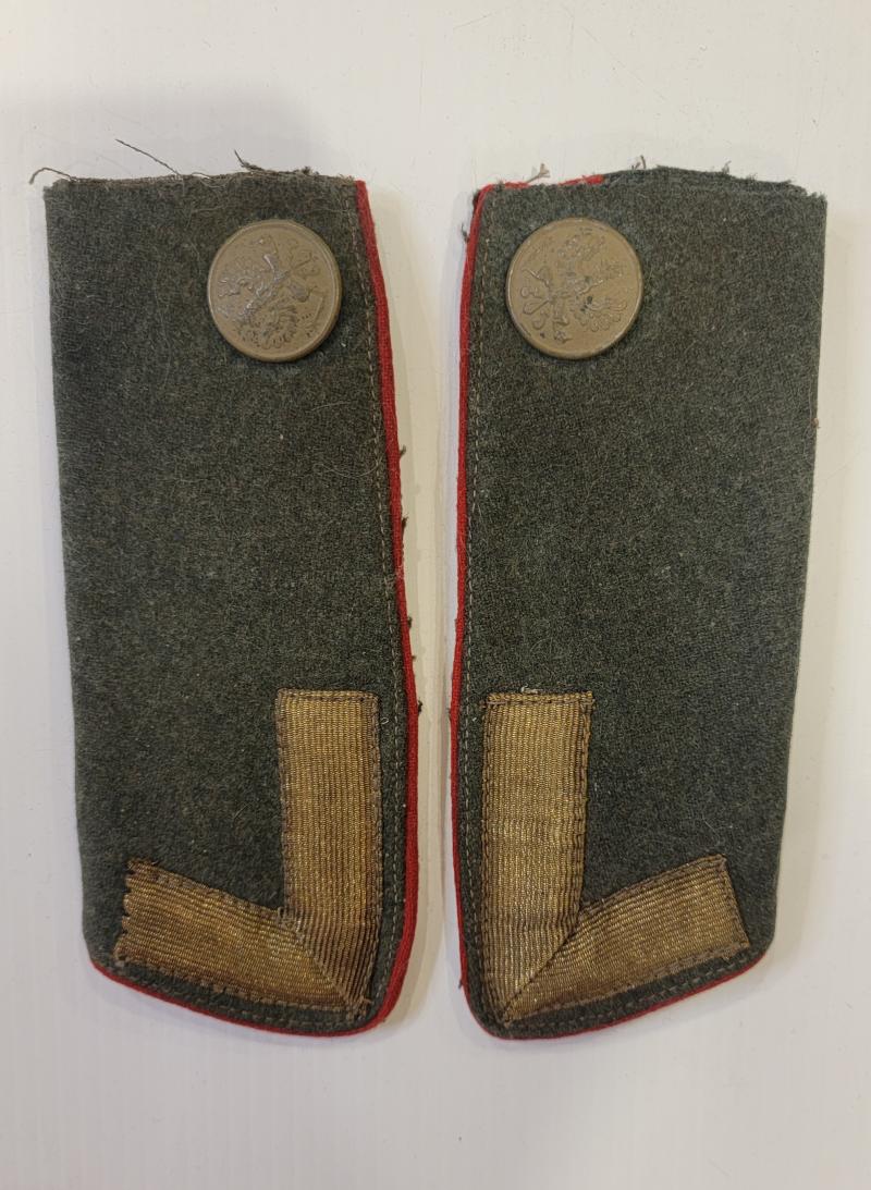 Cut WWI Greatcoat Collars to show Sergeant Rank